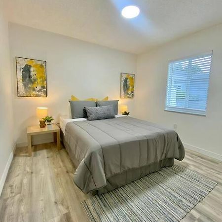 Beautiful & Relax Family House 2/1- Free Parking Villa Маями Екстериор снимка