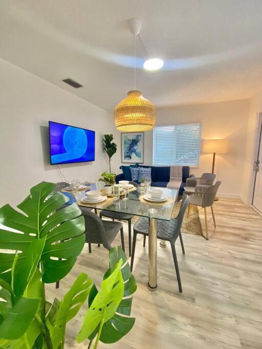 Beautiful & Relax Family House 2/1- Free Parking Villa Маями Екстериор снимка