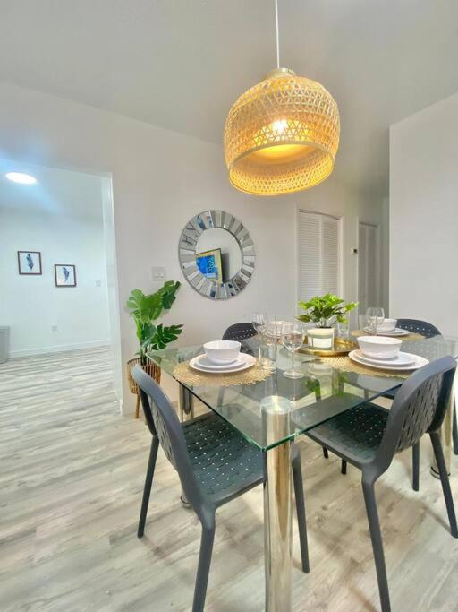 Beautiful & Relax Family House 2/1- Free Parking Villa Маями Екстериор снимка