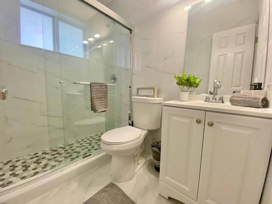 Beautiful & Relax Family House 2/1- Free Parking Villa Маями Екстериор снимка